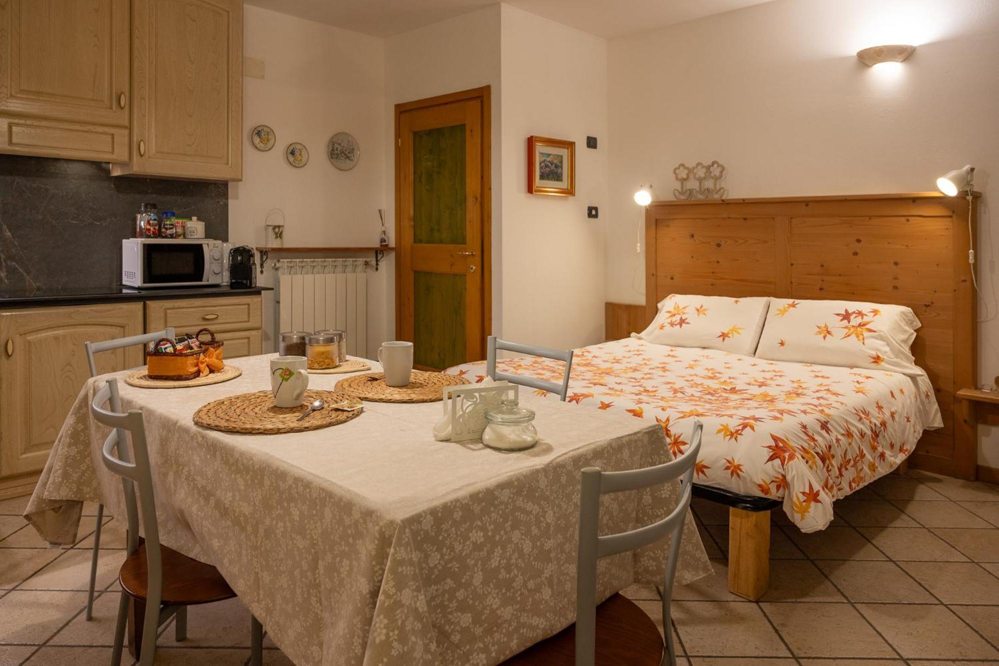 Baita De Eliseo B&B Valdisotto Eksteriør billede